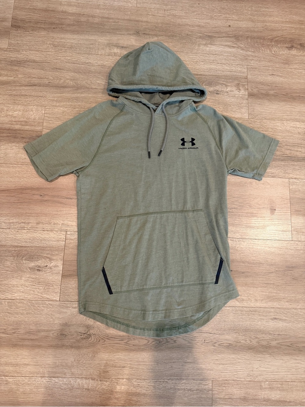 Under Armour Men’s Short Sleeve Hoodie in Olive